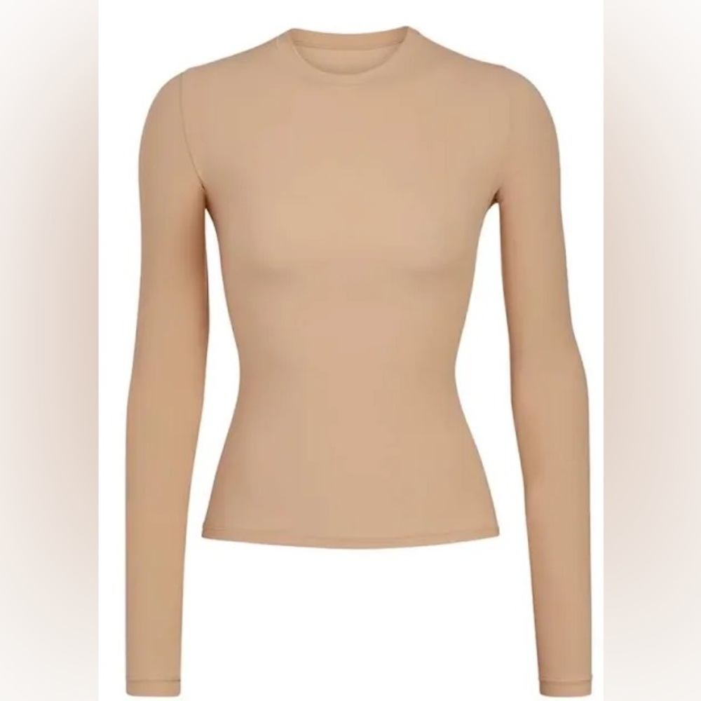 SKIMS Long Sleeve T-Shirt Size Small